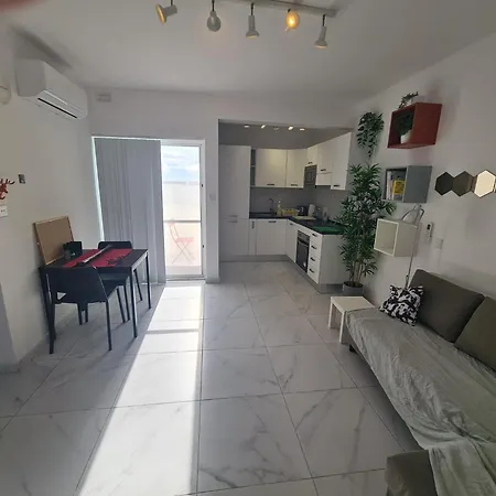 Marsascala New & Modern Penthouse Apartment